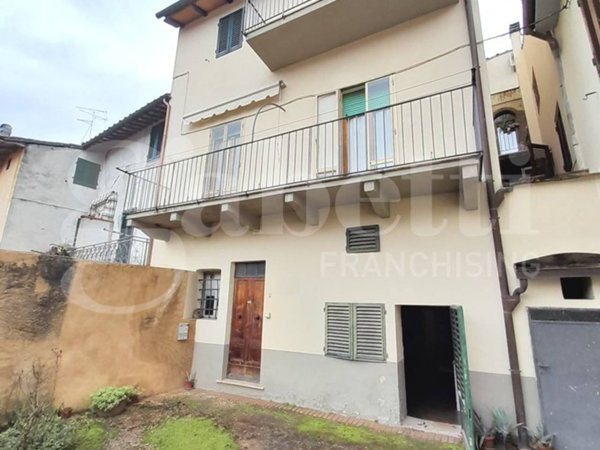 appartamento in vendita a Poggibonsi in zona Staggia Senese