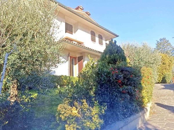 casa indipendente in vendita a Poggibonsi