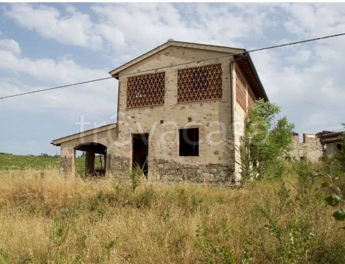 negozio in vendita a Poggibonsi