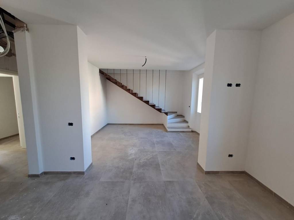 appartamento in vendita a Poggibonsi in zona Centro Storico