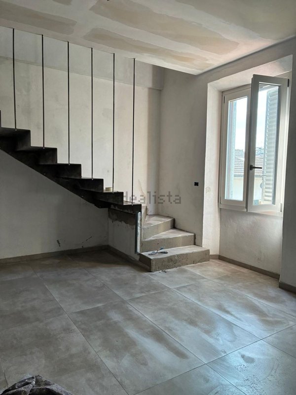 appartamento in vendita a Poggibonsi in zona Centro Storico
