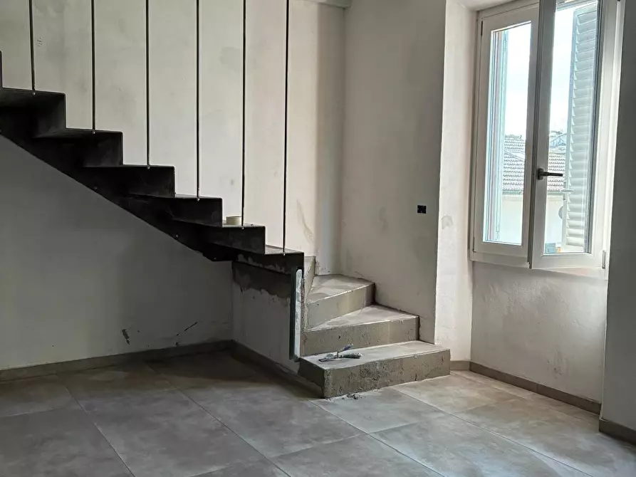 casa indipendente in vendita a Poggibonsi in zona Centro Storico