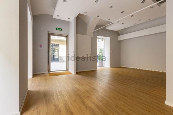 negozio in vendita a Poggibonsi