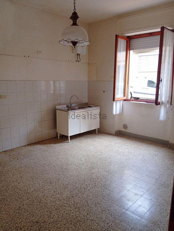appartamento in vendita a Poggibonsi in zona Centro Storico
