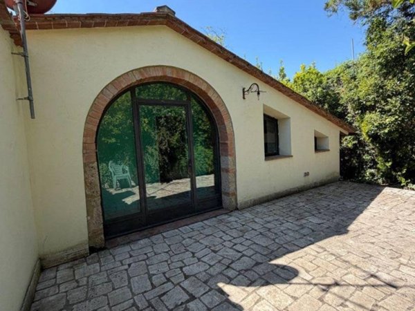 casa indipendente in vendita a Poggibonsi