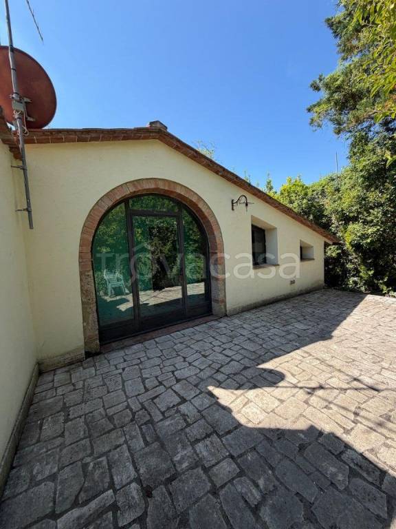 casa indipendente in vendita a Poggibonsi