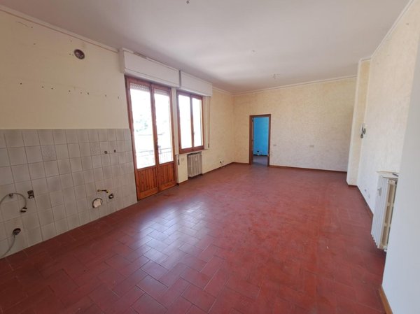 appartamento in vendita a Poggibonsi in zona Centro Storico