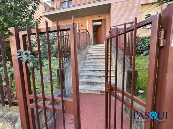 appartamento in vendita a Poggibonsi in zona Centro Storico