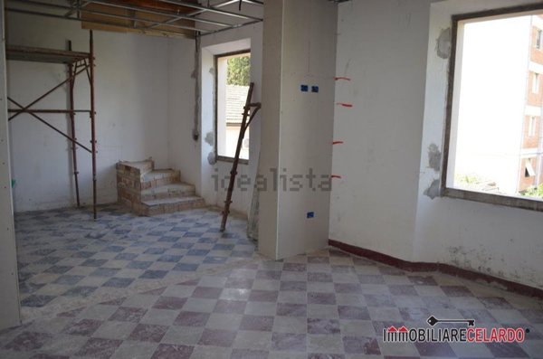 appartamento in vendita a Poggibonsi in zona Centro Storico
