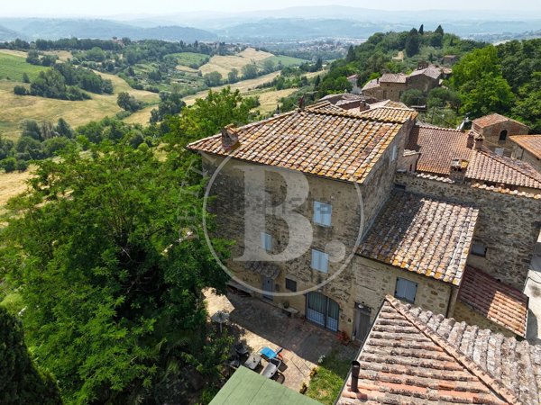 appartamento in vendita a Poggibonsi in zona Campomaggio