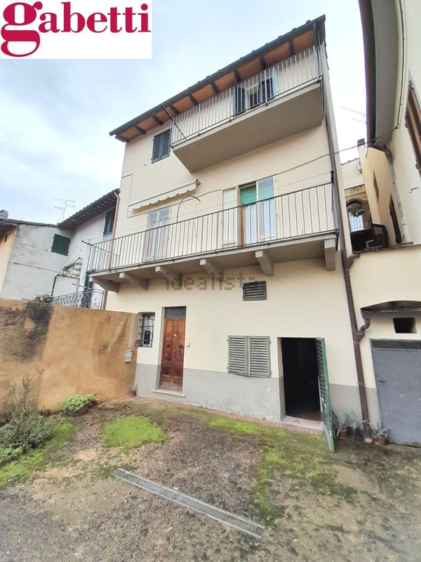 appartamento in vendita a Poggibonsi in zona Staggia Senese
