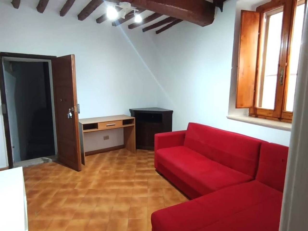 appartamento in vendita a Poggibonsi in zona Centro Storico