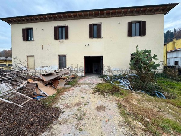 appartamento in vendita a Poggibonsi in zona Borgaccio