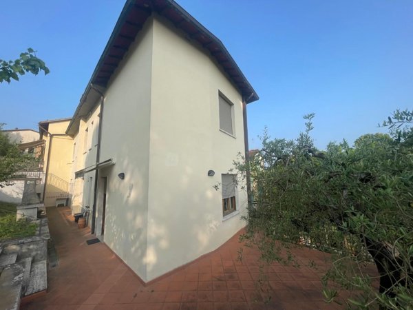 casa semindipendente in vendita a Poggibonsi in zona Borgaccio