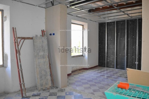 appartamento in vendita a Poggibonsi in zona Centro Storico