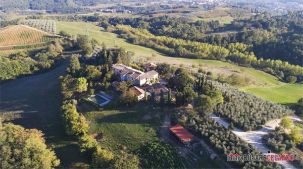 azienda agricola in vendita a Poggibonsi