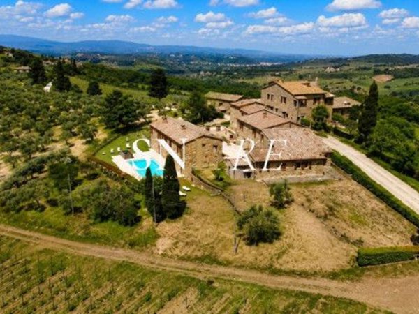 casa indipendente in vendita a Poggibonsi