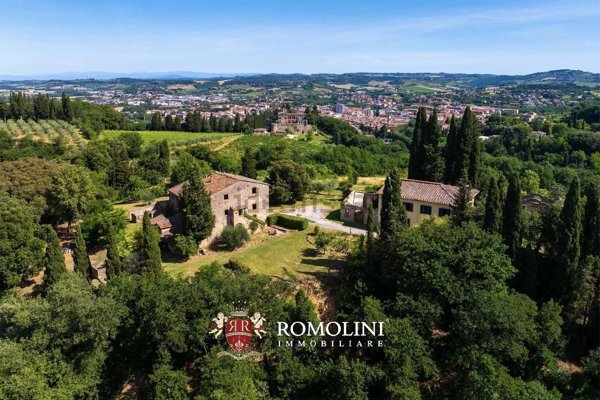 casa indipendente in vendita a Poggibonsi