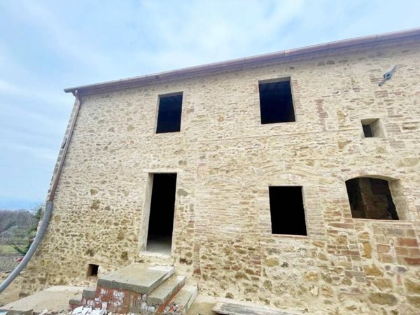 casa indipendente in vendita a Poggibonsi in zona Borgaccio
