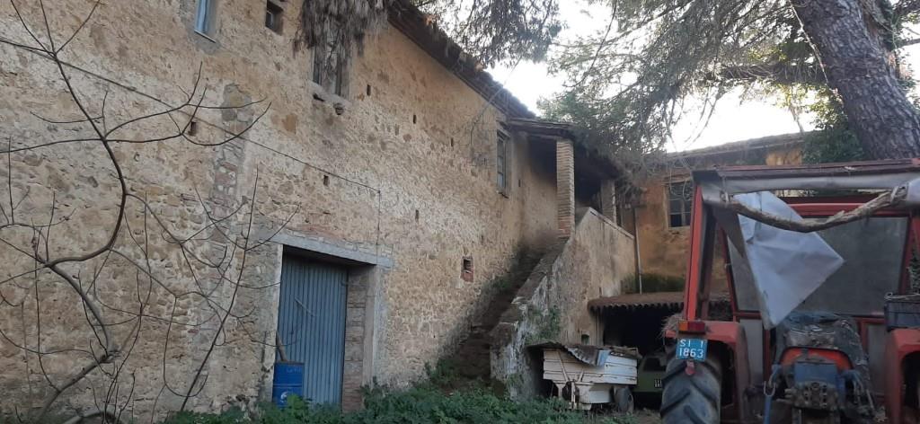 casa indipendente in vendita a Poggibonsi in zona Talciona