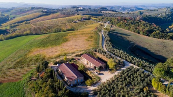 locale di sgombero in vendita a Poggibonsi in zona Centro Storico