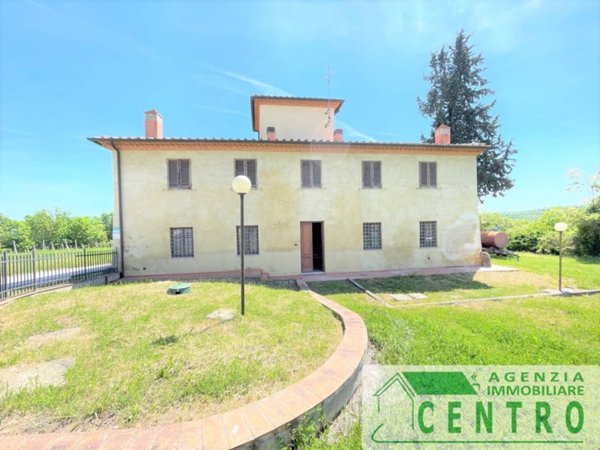 casa indipendente in vendita a Poggibonsi in zona Borgaccio