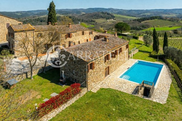 casale in vendita a Poggibonsi