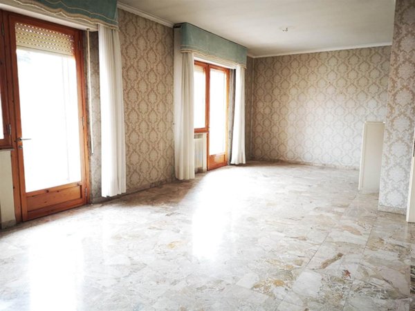 appartamento in vendita a Poggibonsi in zona Centro Storico