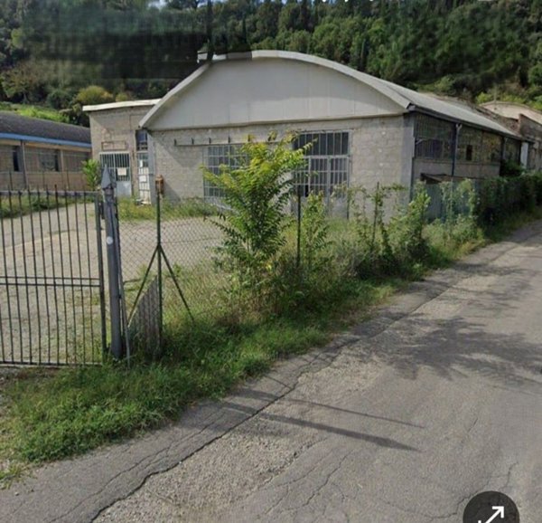 capannone in vendita a Poggibonsi in zona Montelonti