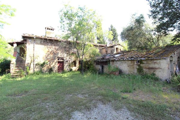 casale in vendita a Poggibonsi in zona Borgaccio