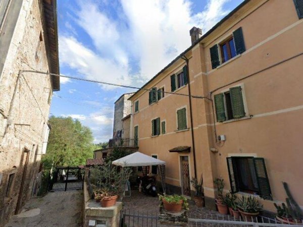 appartamento in vendita a Poggibonsi in zona Staggia Senese