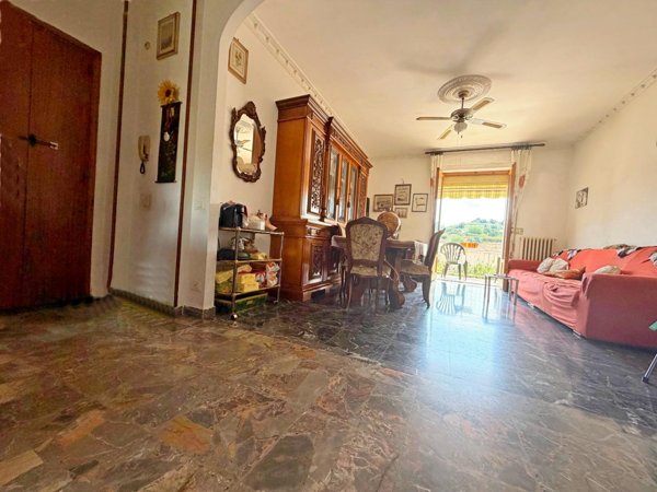 appartamento in vendita a Poggibonsi in zona Centro Storico