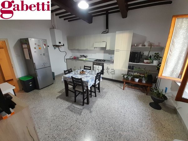 appartamento in vendita a Poggibonsi in zona Centro Storico
