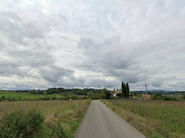 intera palazzina in vendita a Poggibonsi in zona Staggia Senese