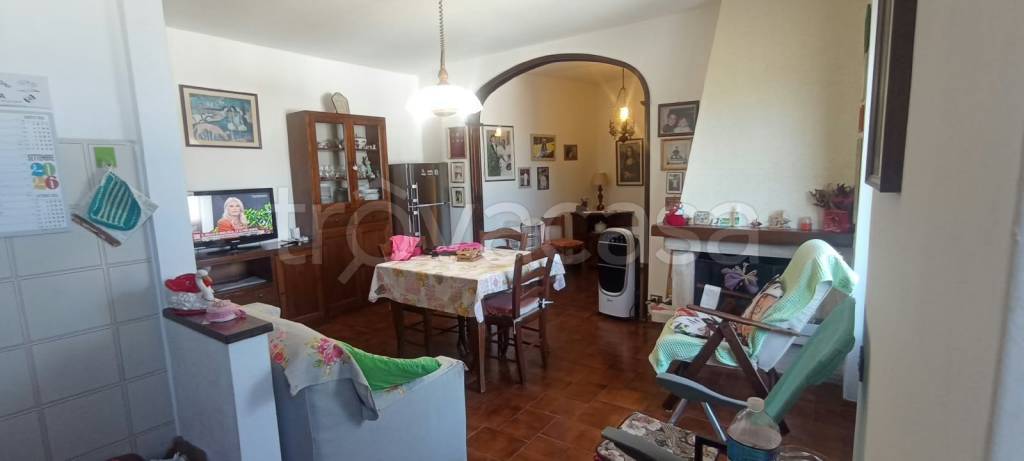 appartamento in vendita a Poggibonsi in zona Staggia Senese