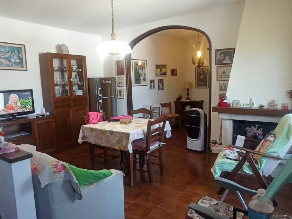 appartamento in vendita a Poggibonsi in zona Staggia Senese