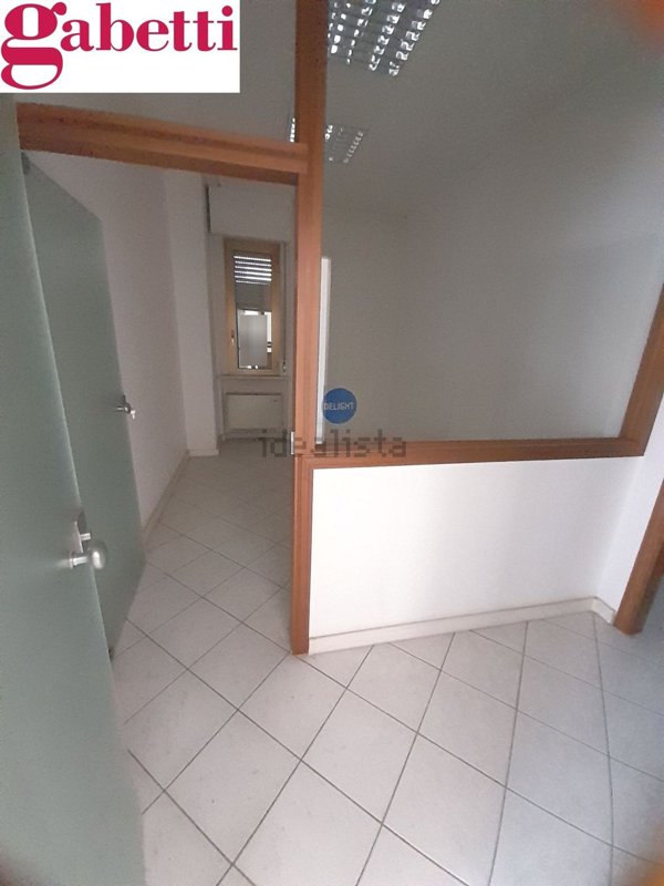 capannone in vendita a Poggibonsi in zona Montelonti