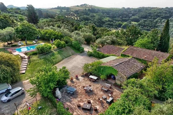 casa indipendente in vendita a Poggibonsi in zona Bellavista