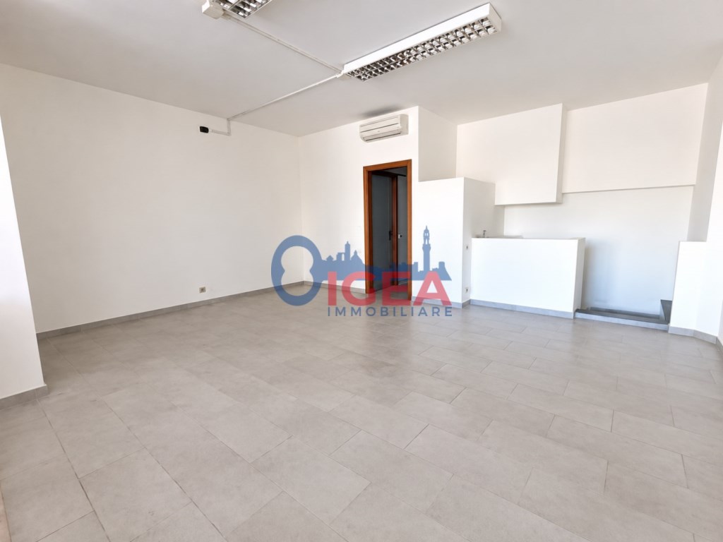 ufficio in vendita a Poggibonsi