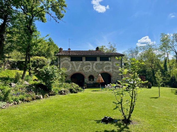 casa indipendente in vendita a Radda in Chianti