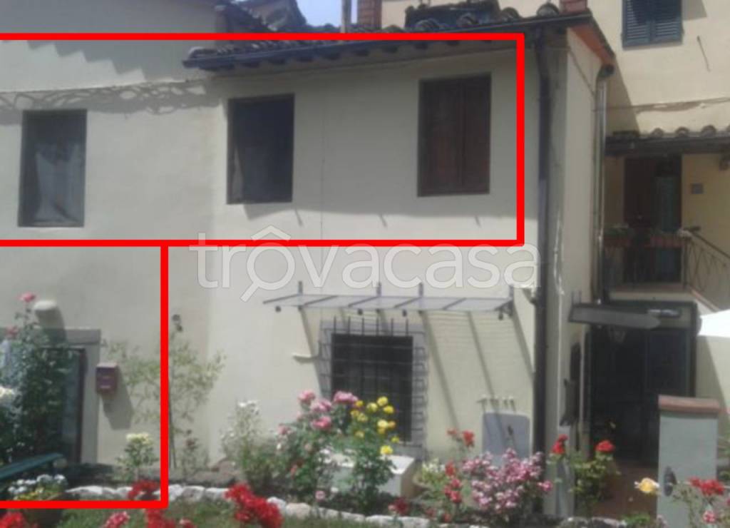 appartamento in vendita a Radda in Chianti in zona Lucarelli