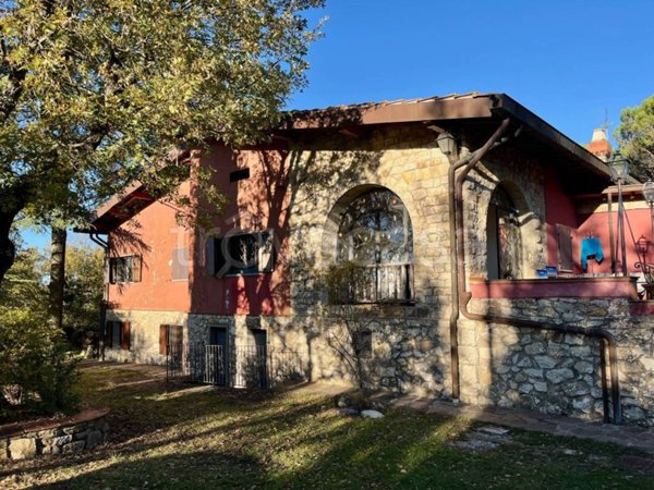 casa indipendente in vendita a Radda in Chianti