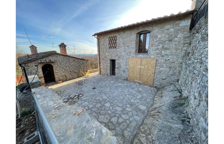 casa indipendente in vendita a Radda in Chianti in zona Badia a Montemuro