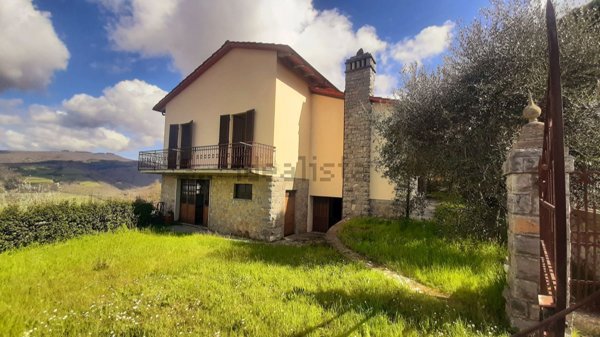 casa indipendente in vendita a Radda in Chianti