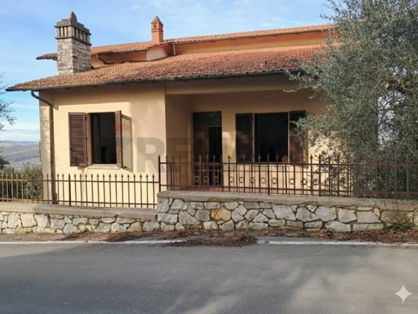 casa indipendente in vendita a Radda in Chianti