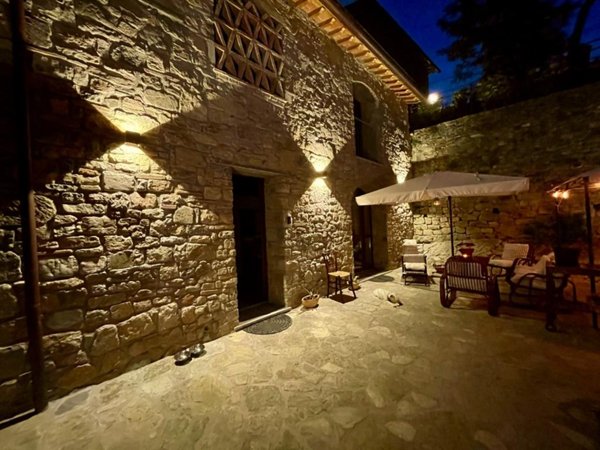 casa indipendente in vendita a Radda in Chianti in zona Badia a Montemuro