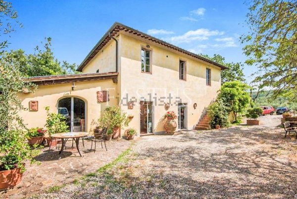 casale in vendita a Radda in Chianti