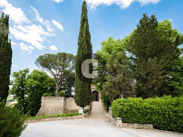 intera palazzina in vendita a Radda in Chianti