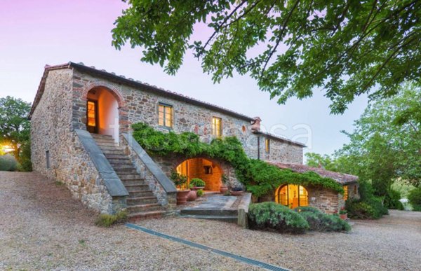 casa indipendente in vendita a Radda in Chianti in zona Volpaia
