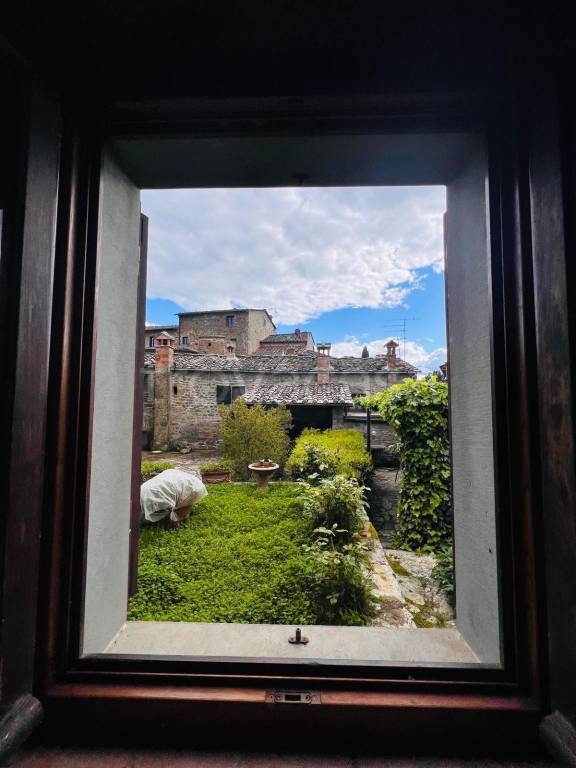 casa indipendente in vendita a Radda in Chianti in zona Volpaia